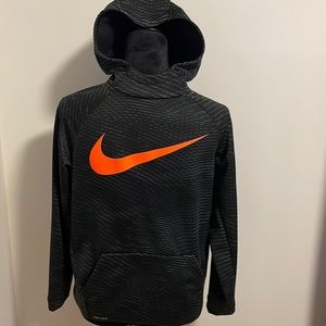 Nike dry fit hoodie size xl youth. Worn once